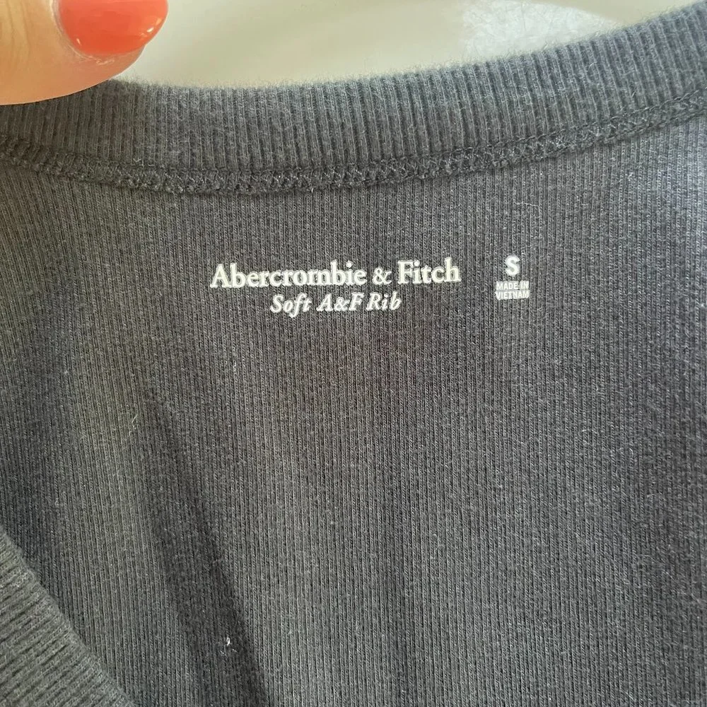 Abercombie Soft Rib Button Tank - Picture 4 of 4